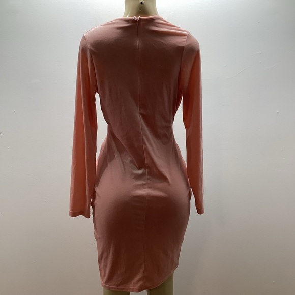 Sexy Size Large Long-Sleeve Pink V-Neck Ruched Bodycon Dress. Preloved - Picture 5 of 6